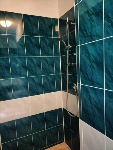 Bathroom 9