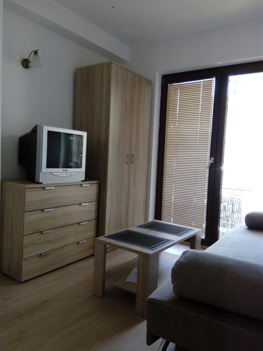 Others 4, Grigor Prlichev Apartments
