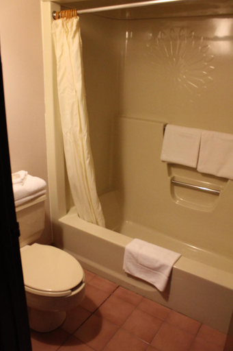 Others 5, Motel Capri & Suites, L'Assomption