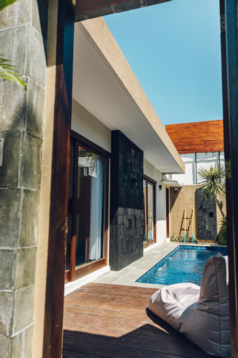 Swimming Pool 7