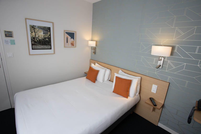Bedroom 12