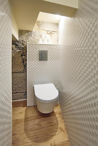 Bathroom 3, Family-Friendly Apartment in Porto by Lisbeyond, Porto