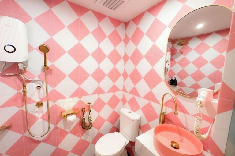Bathroom 11
