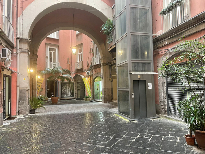 Exterior & Views, Urban Chic Suite Toledo, Napoli