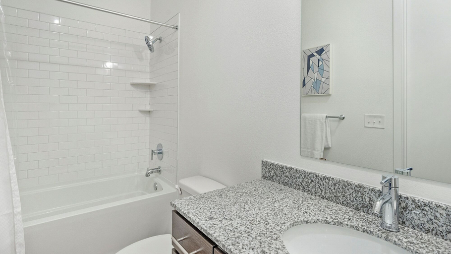 Bathroom 4, Landing Midtown, Jefferson