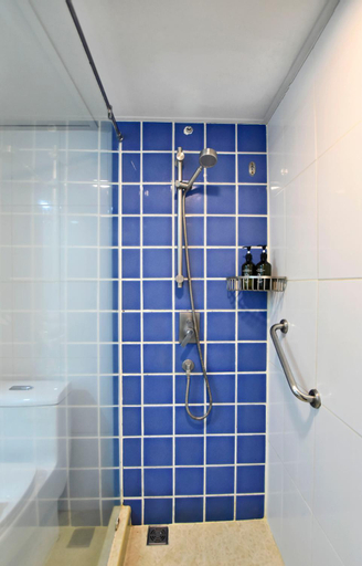 Bathroom 4