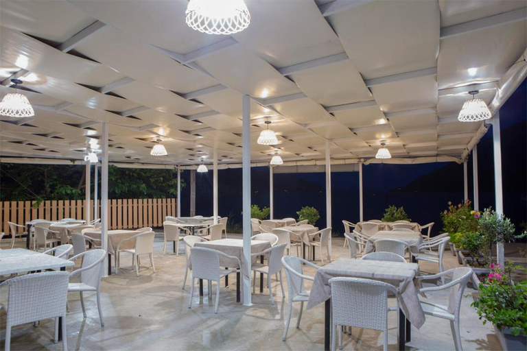 Food & Drinks 5, Menes Hotel, Ionian Islands
