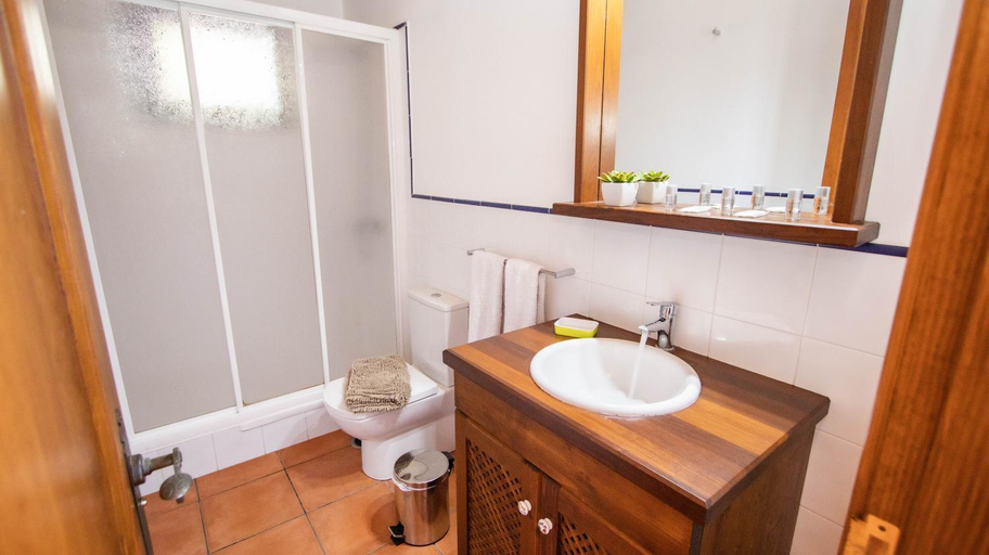 Bathroom 3, HolidaynorthTenerife Caserio Rural Los Charcos, Santa Cruz de Tenerife