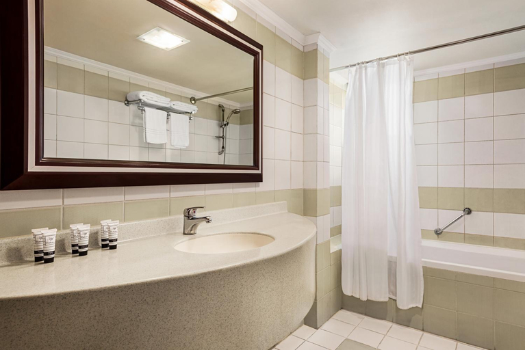 Bathroom 4, EASTYARD Dammam - Hotel, Dammam