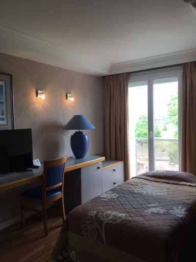 Bedroom 15