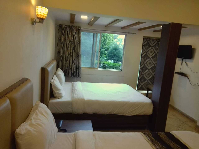 Bedroom 2, The Byke Sai Cottage, Mahabaleshwar, Satara