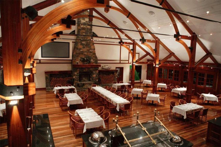 Food & Drinks, Tinaroo Lake Resort, Atherton