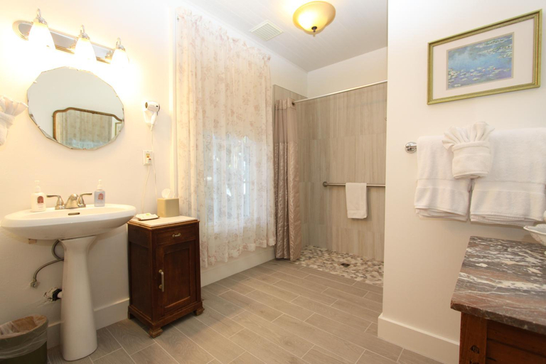 2, Olallieberry Inn Bed and Breakfast, San Luis Obispo