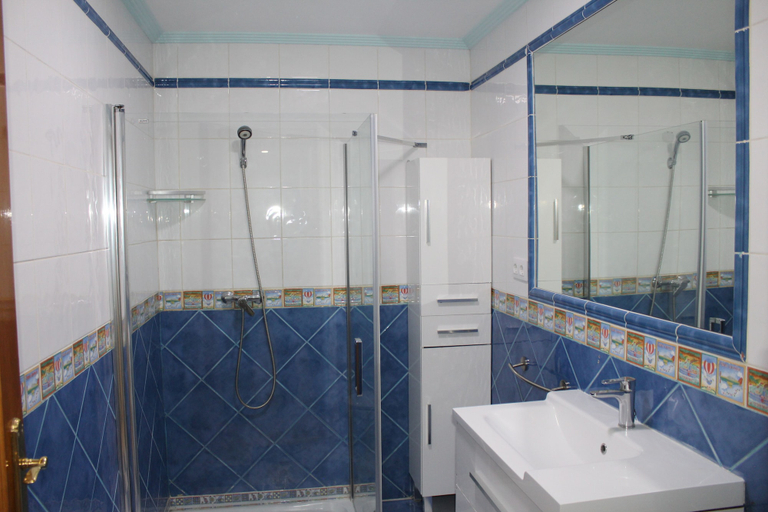 Bathroom 5, Hostal Los Angeles, Alicante