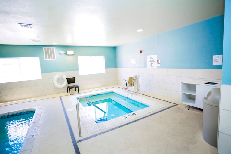 Bathroom 4, Holiday Inn Express & Suites CARLSBAD by IHG, Eddy