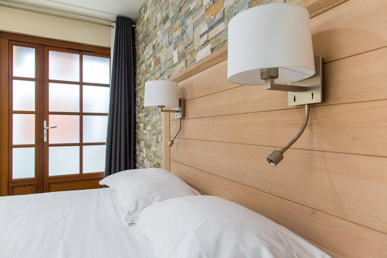 Bedroom 2, Logis Hotel Erreguina, Pyrénées-Atlantiques