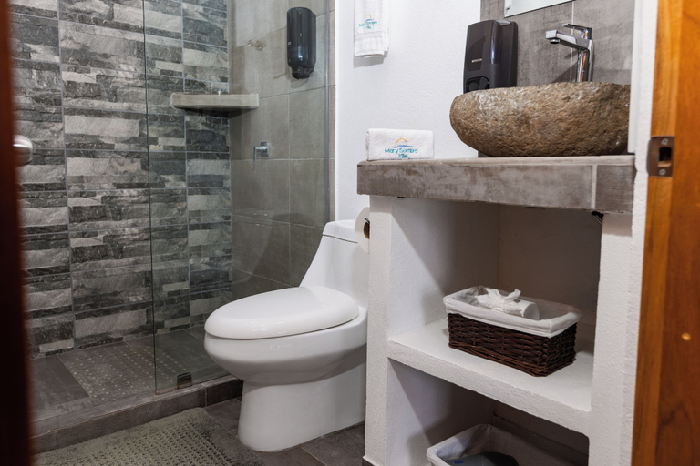 Bathroom 4, Mar & Sombra Villas, Aguirre