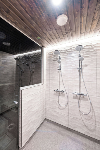 Bathroom 3, Oivangin Lomakartano, Northern Ostrobothnia