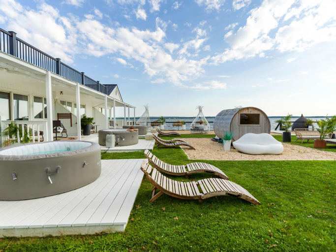 Aqua by American Beech - Adults Only, Suffolk