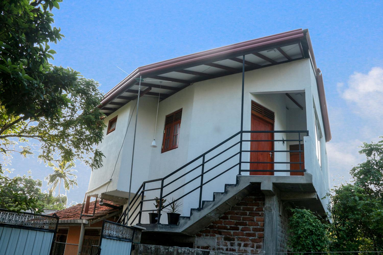 Others 3, Sandu Guest, Weligama