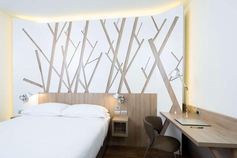 Bedroom 8