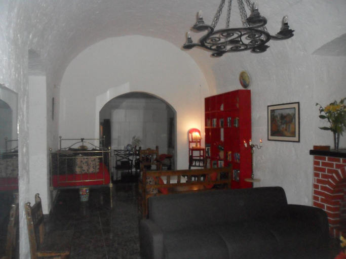 Others 5, La Casa de Ana - Peru, Arequipa