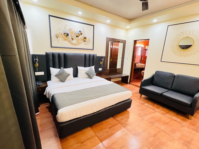 Bedroom 3, The Mayfield Beach Resort and Spa Baga, North Goa