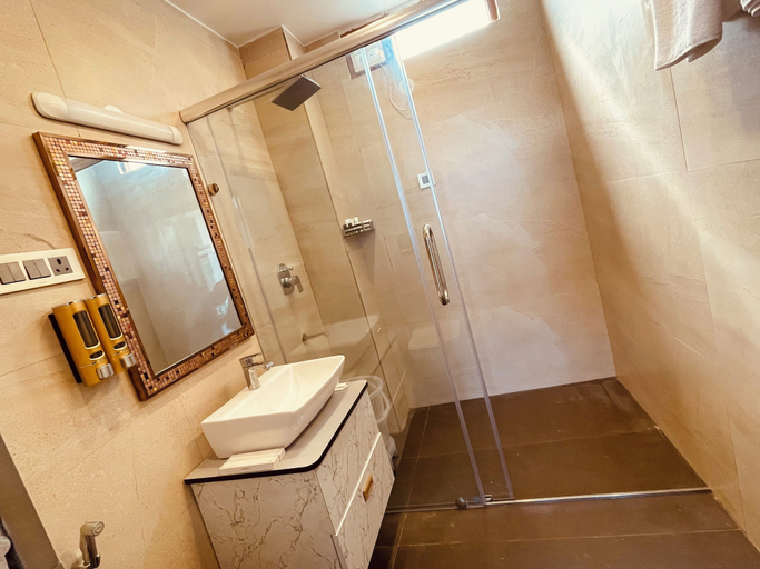 Bathroom 3, Surya Lake View Retreat, Tehri Garhwal
