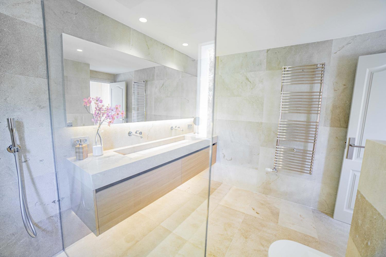 Bathroom 4, Villa Alcanada, Baleares