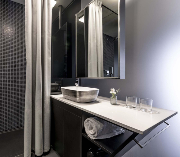 Bathroom 4, 9HOTEL MERCY, Lisbon