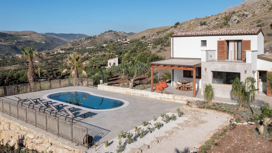 Sport & Beauty 5, Villa Eos, Trapani