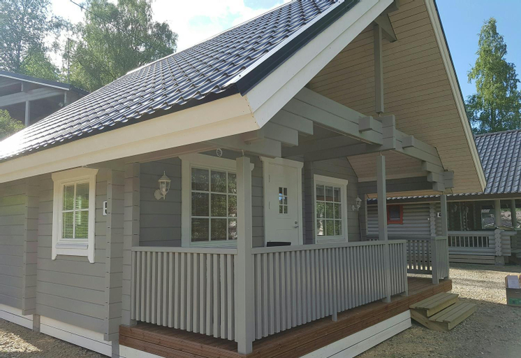 Exterior 8