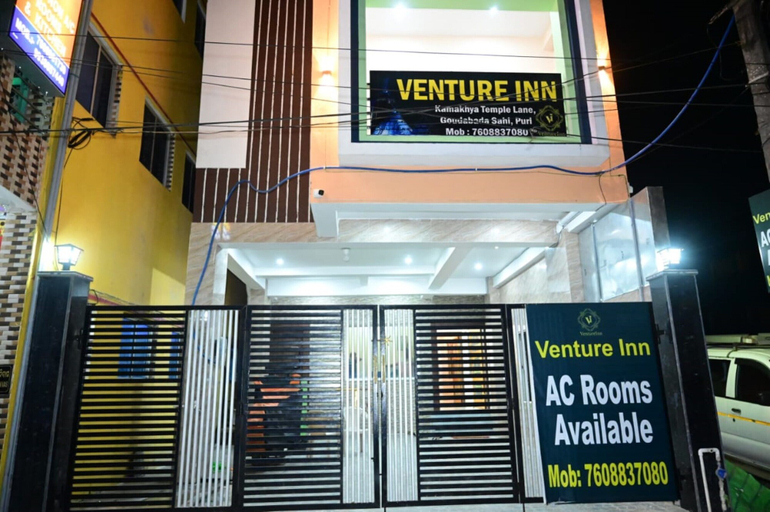 Exterior & Views
