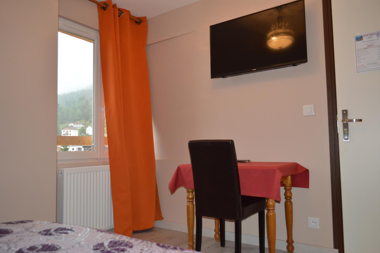 Bedroom 2, Hotel Timgad, Vosges