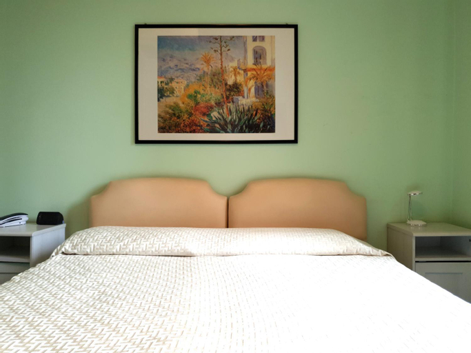 Bedroom 16