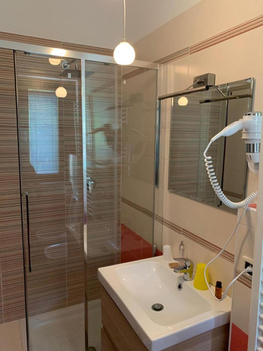 Others 3, Il Ruscello Rooms and Luxury Suite, L'Aquila