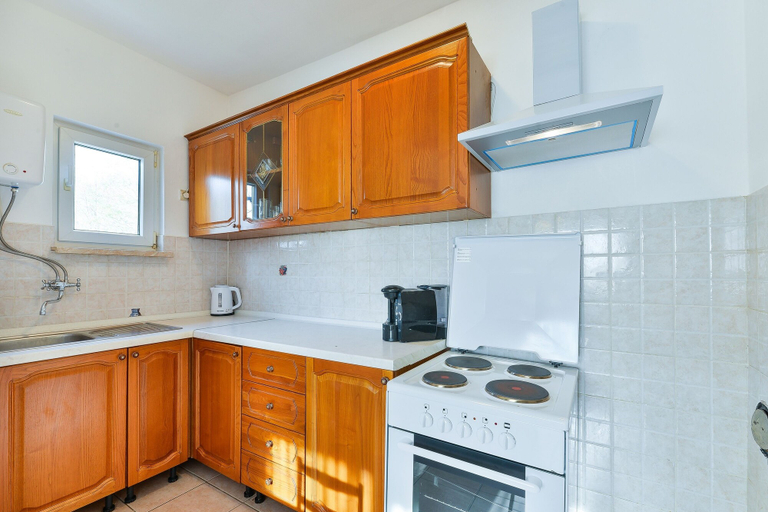 Others 4, Apartment Basic Mario, Vir