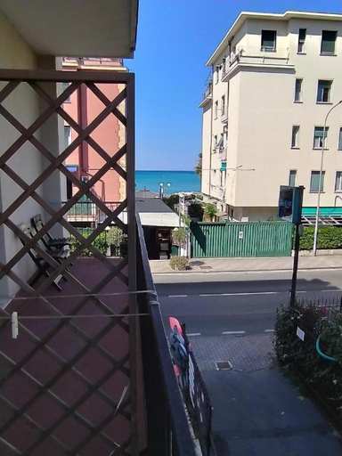 Exterior & Views 1, Hotel Elisabetta, Genova