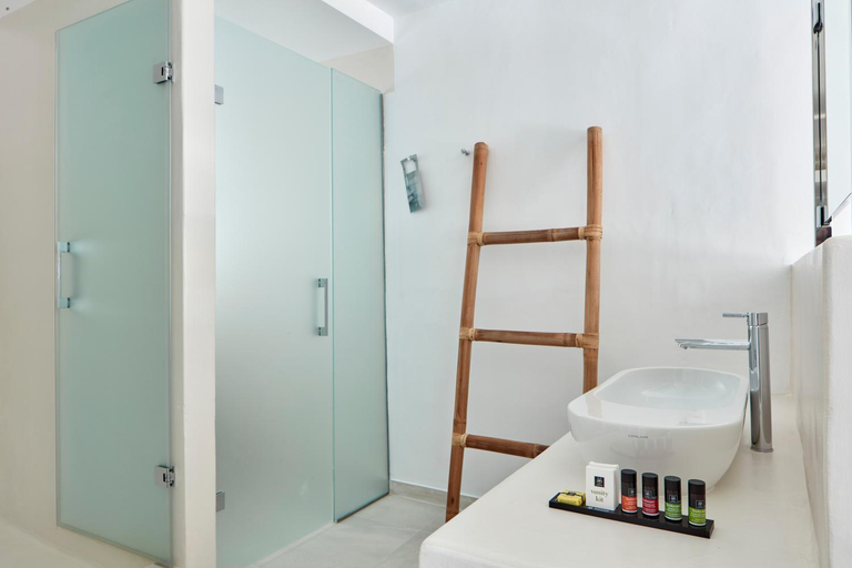 Bathroom 5, Archipelagos Hotel, South Aegean