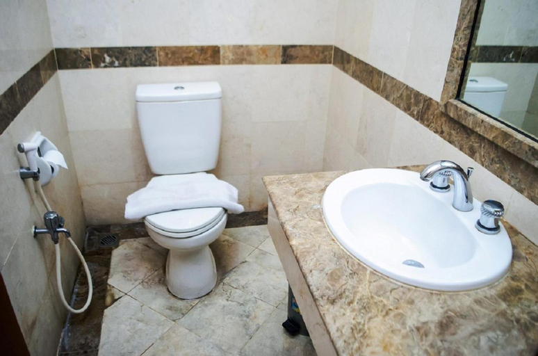 Bathroom 4