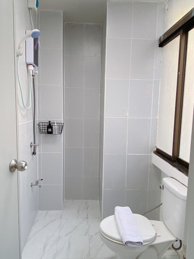 Bathroom 3, Bob House MRT Hua Lamphong, Bang Rak