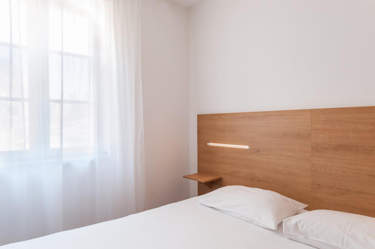 Bedroom 23
