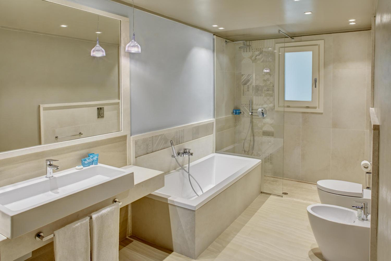 Bathroom 5, Forte Village Resort Bouganville, Cagliari
