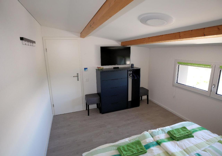 Bedroom 2, BeachIN - Sport, Events, Hotel, Restaurant, Bar, Erlach