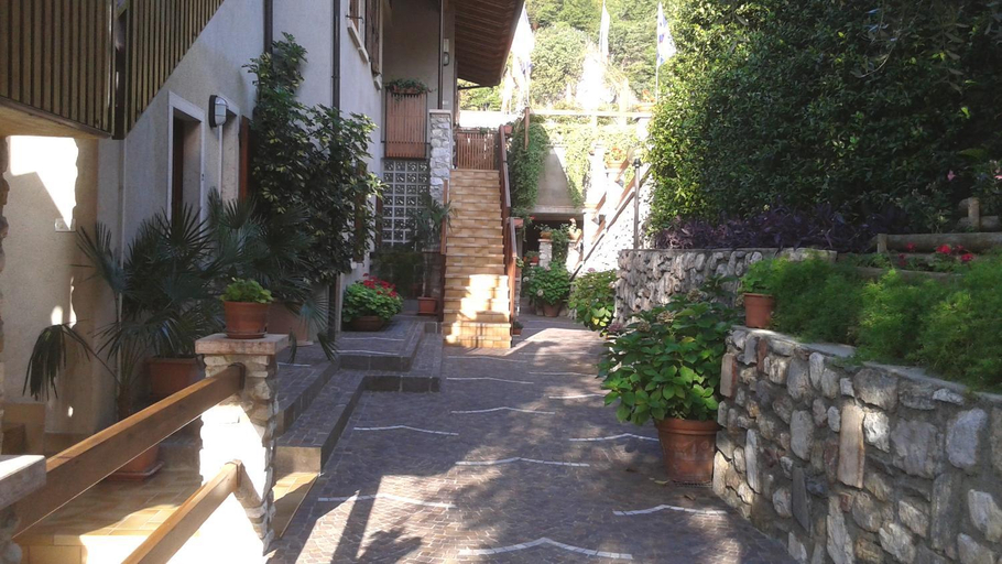 Others 2, Residence Miravalle, Brescia