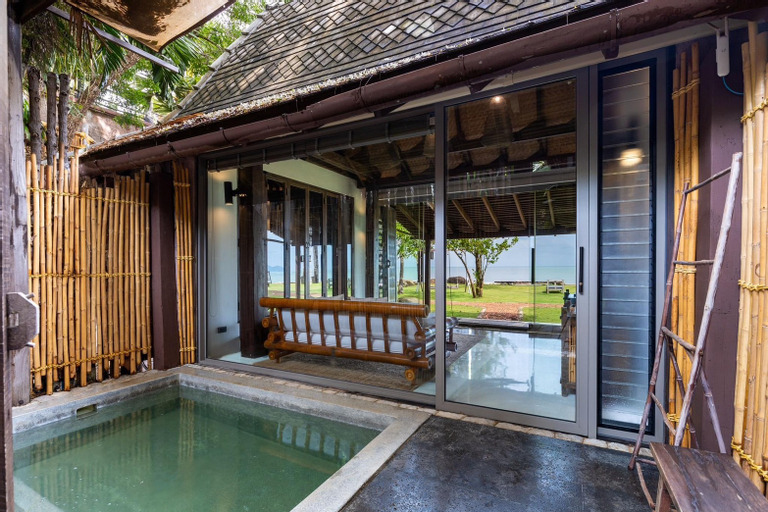 Swimming Pool 27