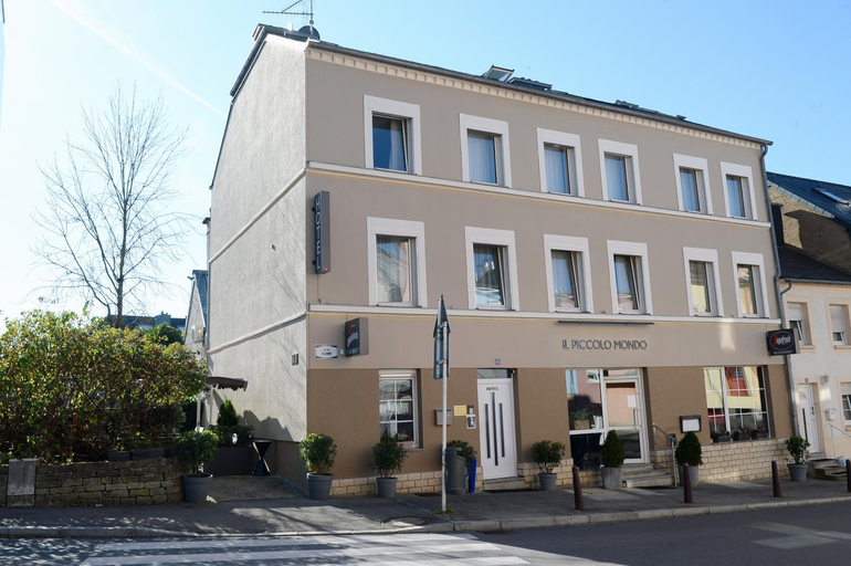 Others 4, Il Piccolo Mondo, Luxembourg