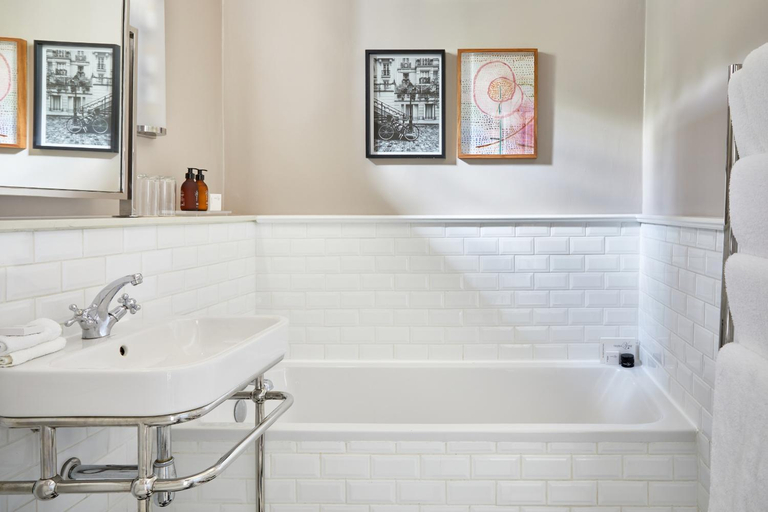 Bathroom 5, Erinvale Estate Hotel & Spa, City of Cape Town