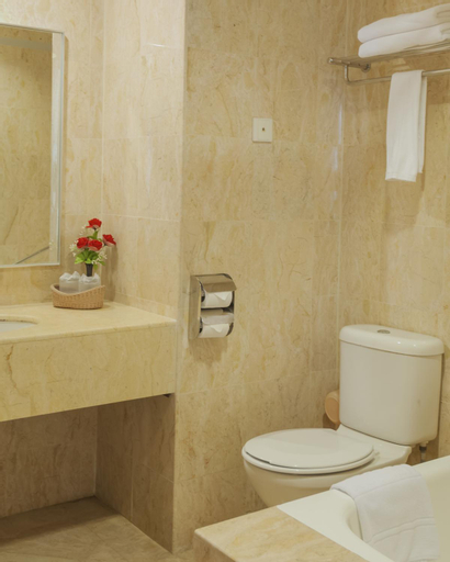 Bathroom 7