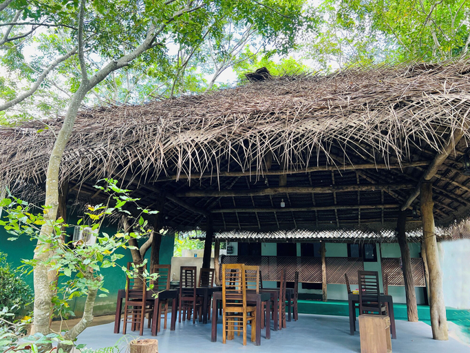 Food & Drinks 4, Kingfisher Resort & Retreat Sigiriya, Dambulla